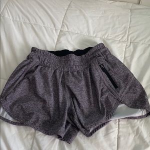 Lululemon tracker short 4”